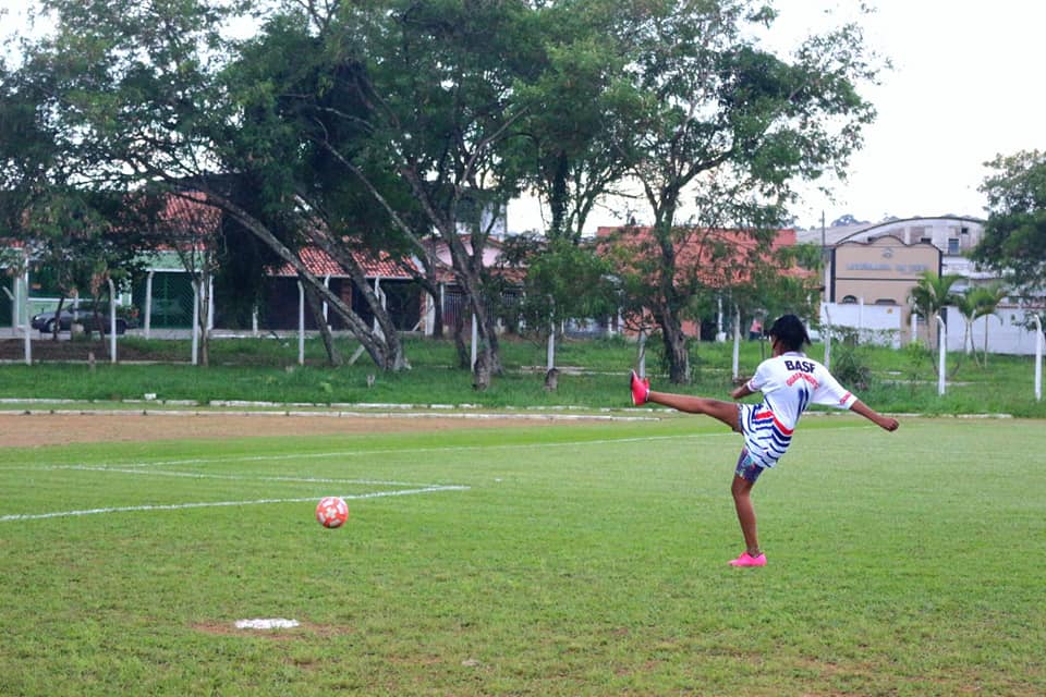 Secretaria de Esportes disponibiliza aulas gratuitas de futebol feminino –  Prefeitura Estância Turística Guaratinguetá