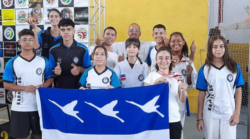 Talentos de Guaratinguetá brilham na 1° etapa do Paulista de Karatê Esportivo: equipe conquista 28 medalhas
