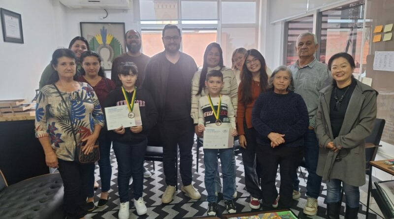 Alunos da Rede Municipal de Guaratinguetá são premiados na Olimpíada Canguru de Matemática